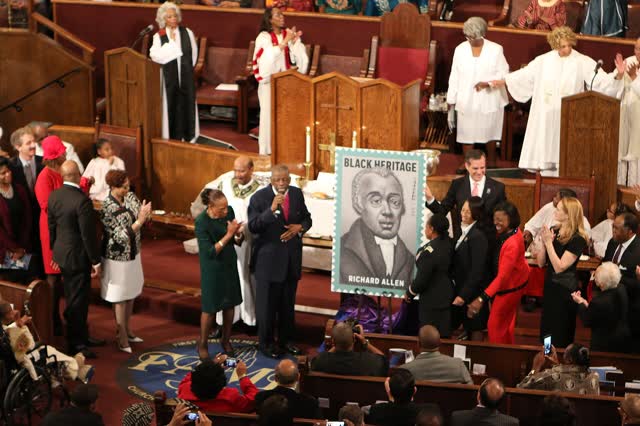 Worshipers at a Sunday service at First AME Church in Los Angeles; not United Baptist Church. (File photo)
